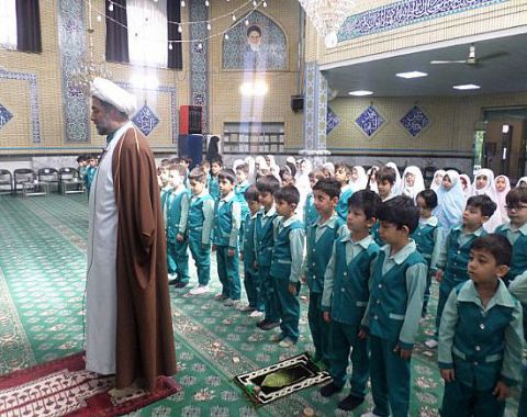 حضور نوآموزان در مسجد رضوی