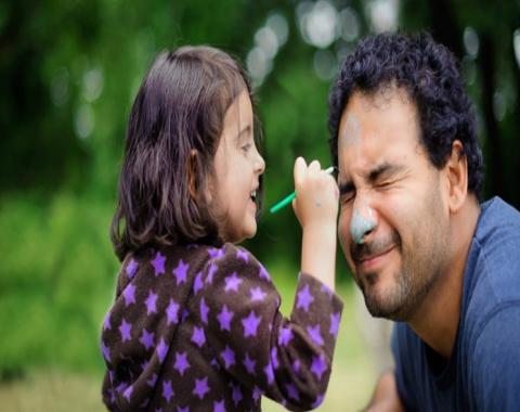 آنچه پدران باید درباره طرز برخورد با دخترشان بدانند